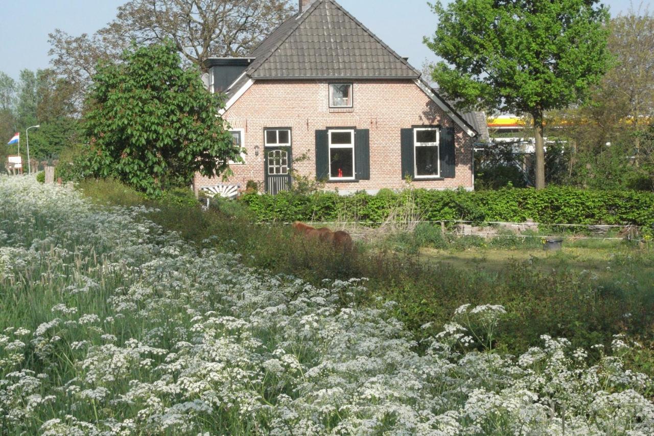 Bed And Garden Alde Coninckshof Bed & Breakfast Weurt Exterior photo